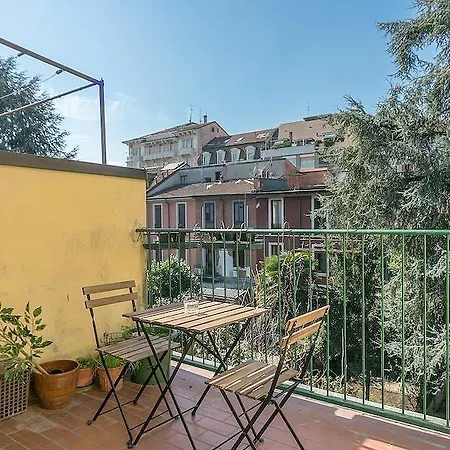 Via Gerolamo Frescobaldi 13, - 1 *