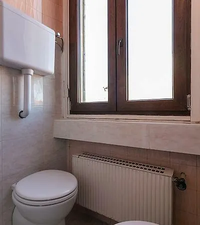 Via Gerolamo Frescobaldi 13, - 1 * ميلان